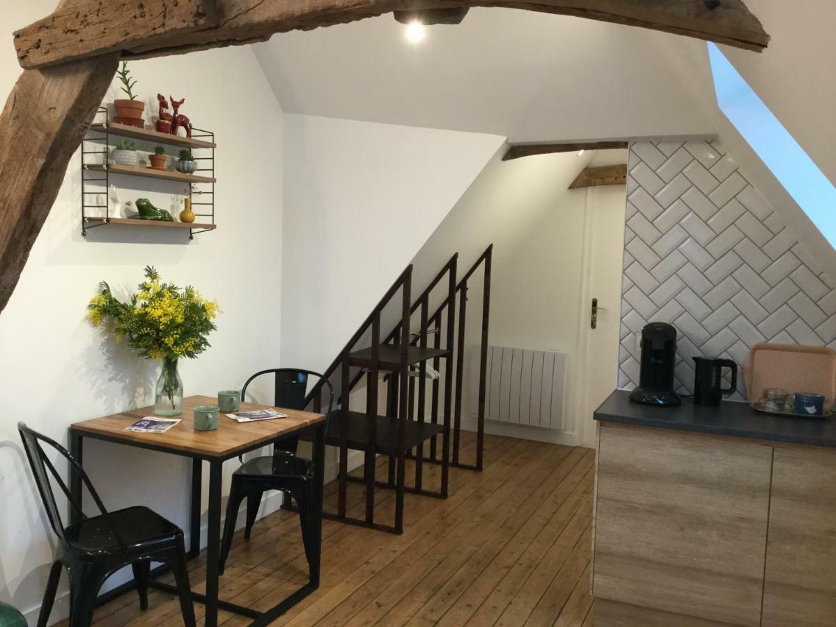 La Tour Bayeux Apartment Bagian luar foto